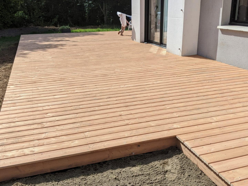 Terrasses bois et création d’allées par Prolame - réalisation 95